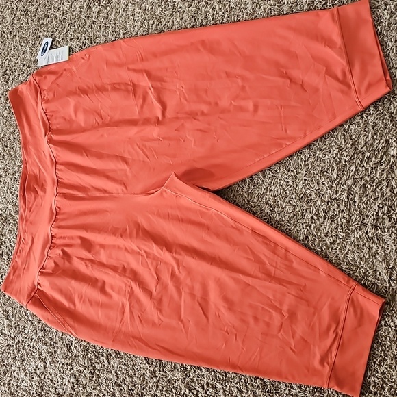 NWOT Old Navy Active Powersoft Jogger High-Rise Crop Go-Dry 4X Plus Legging - Picture 1 of 6